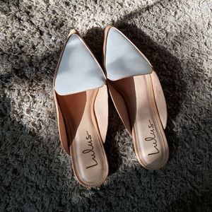 NWOT white and nude pointed-toe loafer slides